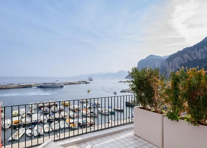 Capri Marina Suite